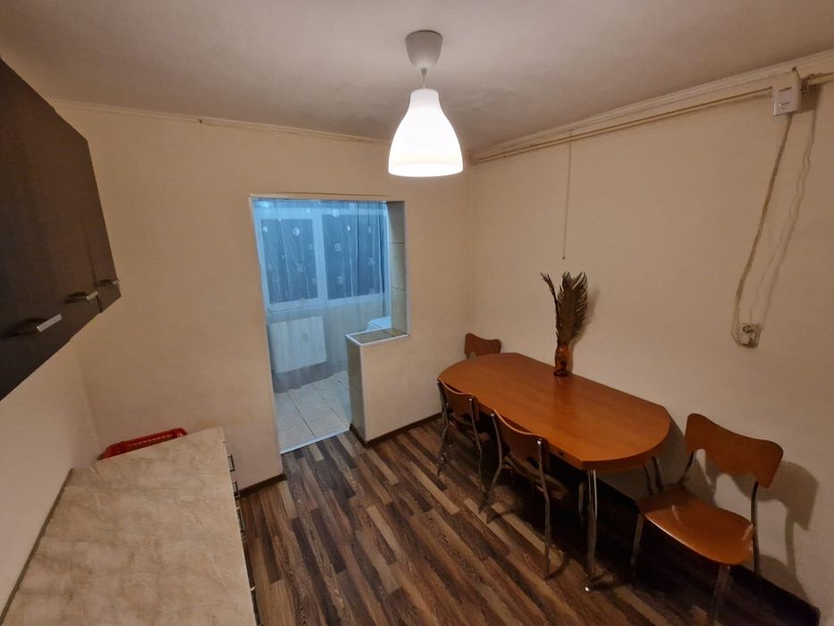 Apartament de închiriat  2 camere - Grui, Câmpulung