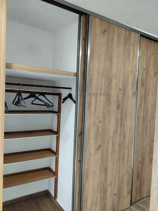 Давам под наем 5 стаен апартамент 130кв.м в кв. Виница, без посредник.