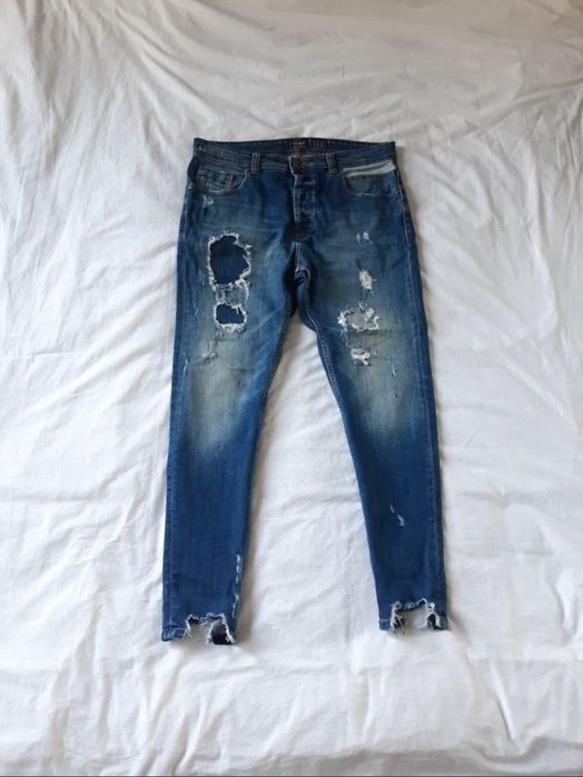 Blugi     Pull&Bear  .