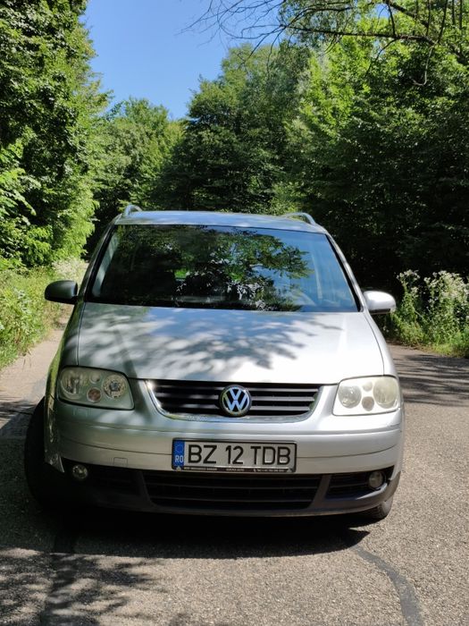 Volskwagen Touran 2.0 TDI BKD DSG