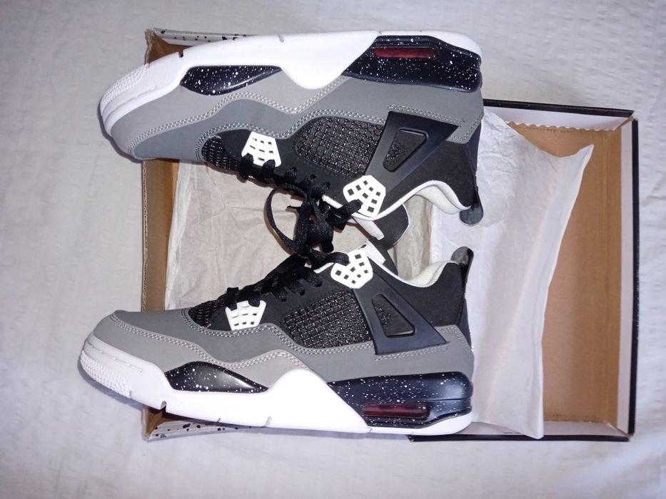 Jordan 4  fear mărimea 41