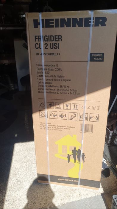 Frigider cu doua usi Heinner HF-H2206BKE++, clasa energetica: E, capacitate totala: 206L, capacitate frigider: 169L, capacitate congelator: 37L