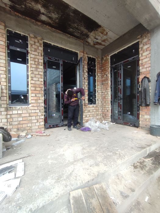 Акфа, Енглберг, Термо, Фасад