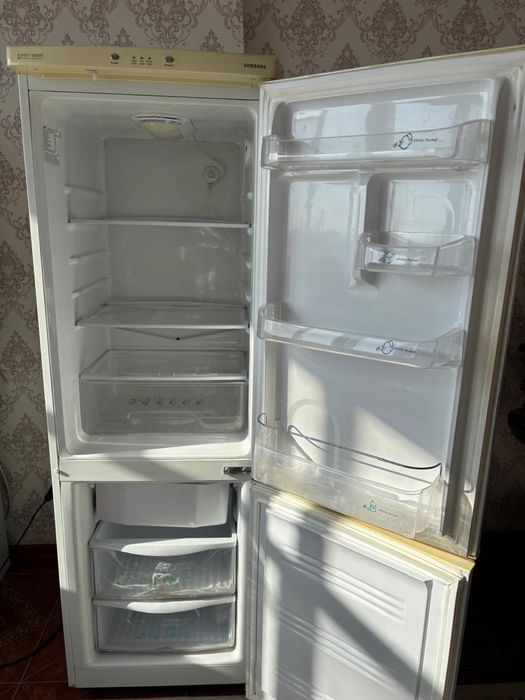 Продам холодильник, не в рабочем состоянии