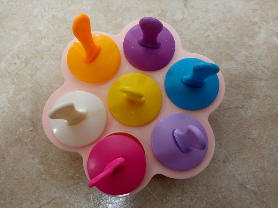 Яркие формы для детского мороженого и десертов.Цена 30тыс