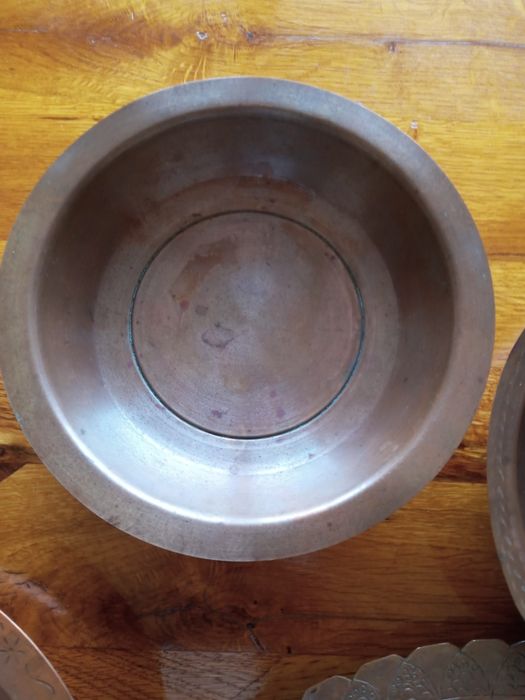 Продавам медни съдове