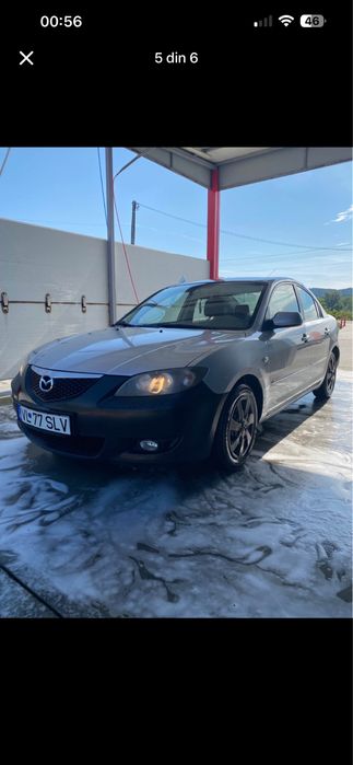 Mazda 3 berlină