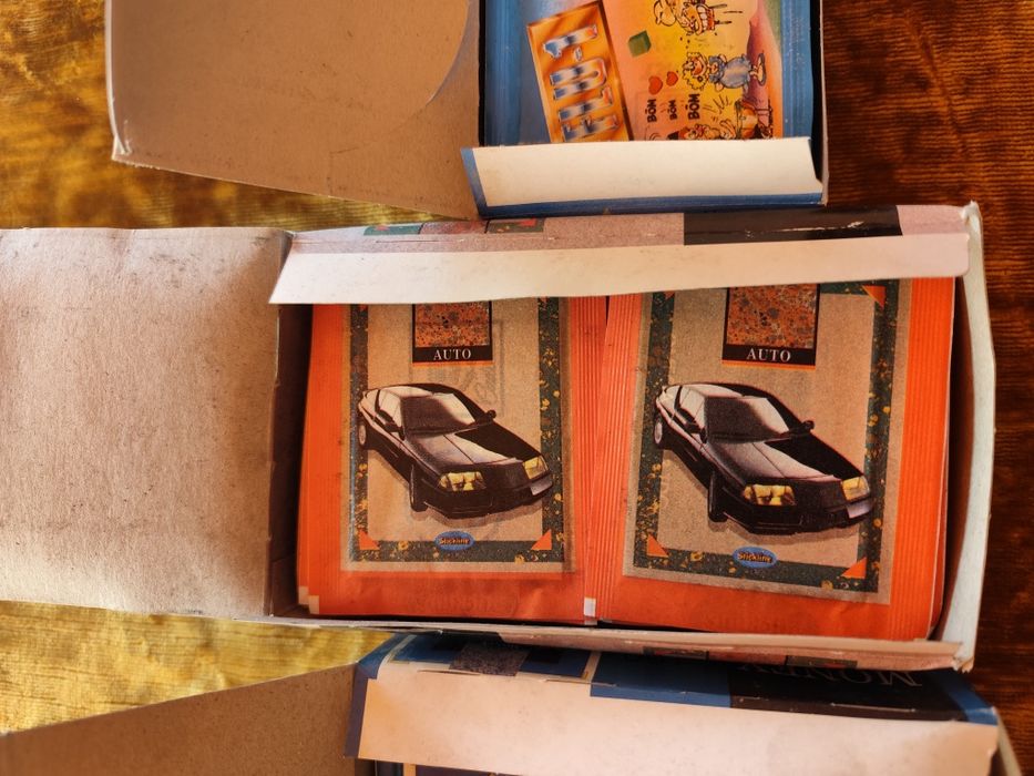 Продавам стикери