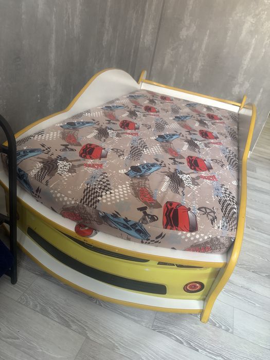 Продам детскую кровать