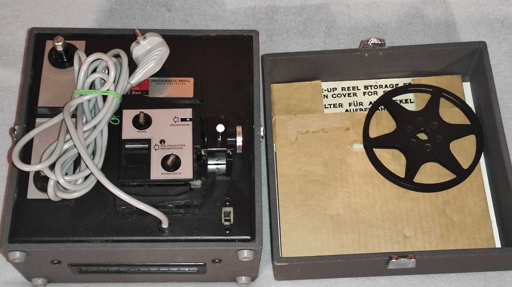 Proiector 8 mm  - KODAK INSTAMATIC M60 L  + piese gramofon