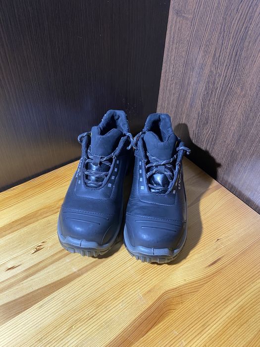 UVEX Xenova дамски защитни обувки NRJ S2 ESD 6922 - номер 36