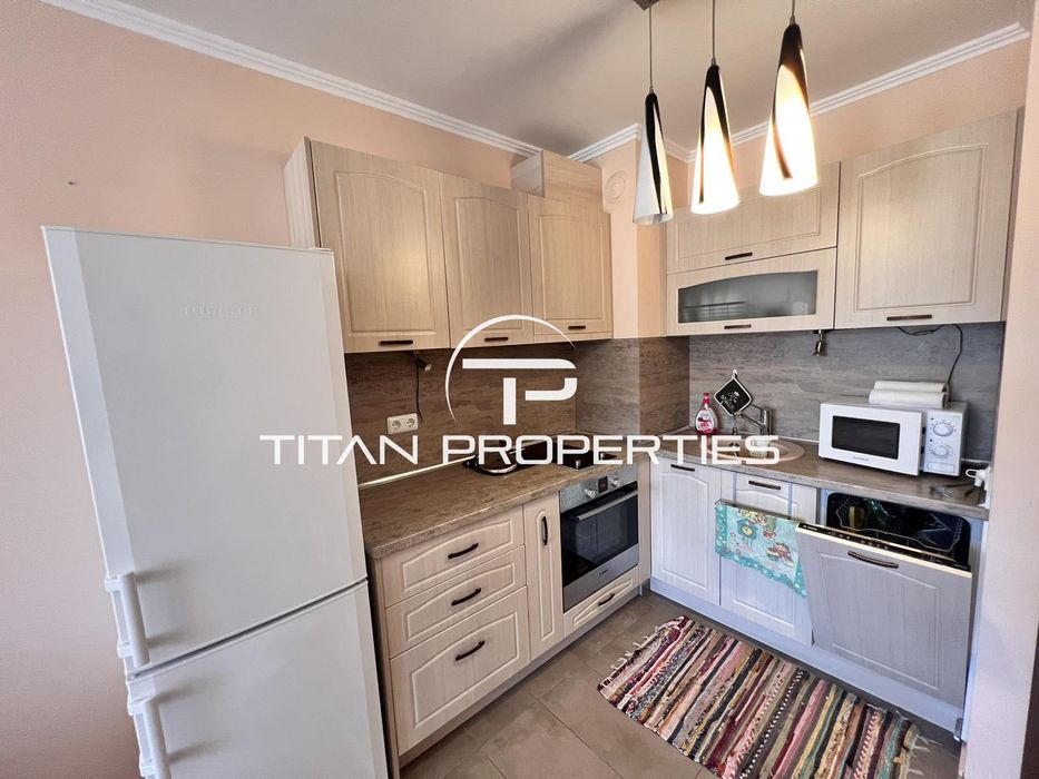 Дава се под наем Тристаен апартамент в Бургас, Зорница - 90 кв.м за 918 € - Снимка #2