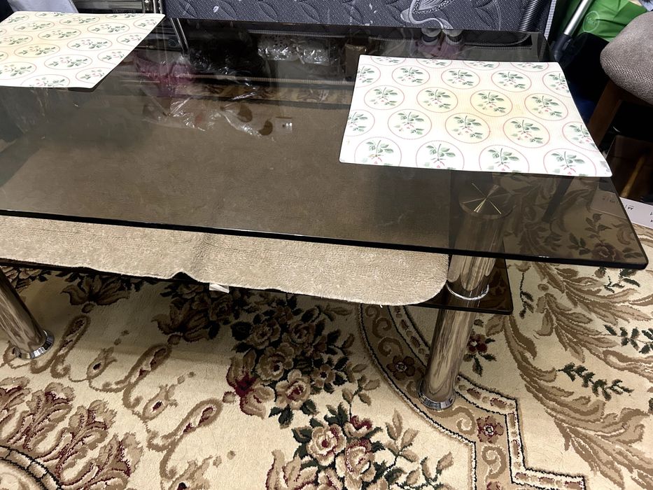Стол журнальный стекло