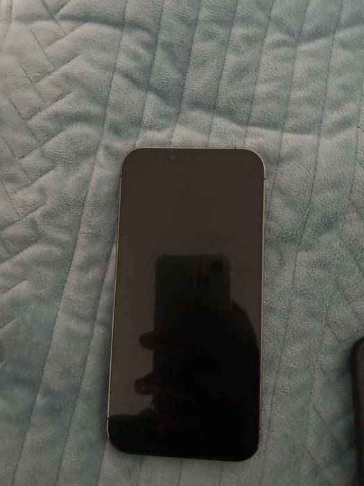 Айфон 13про  без вл