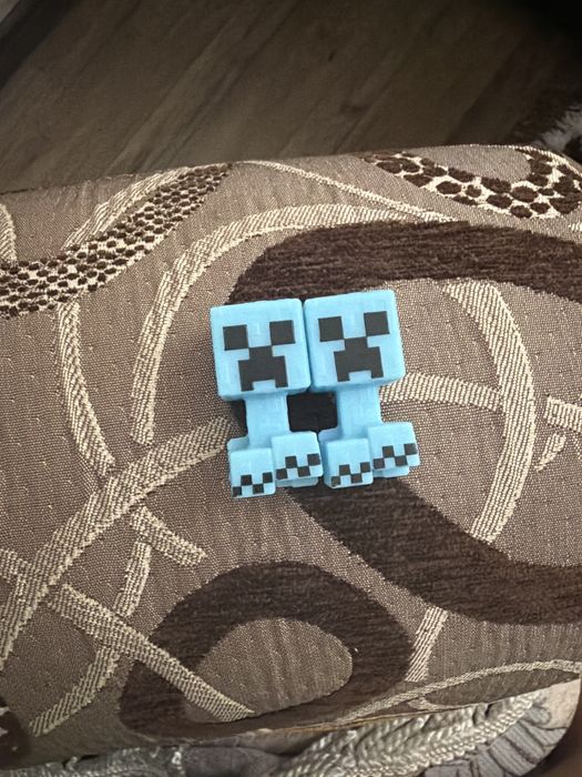 Фигурки Minecraft киндер джой