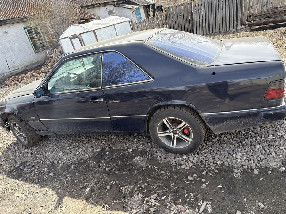 Марседес 124 купе