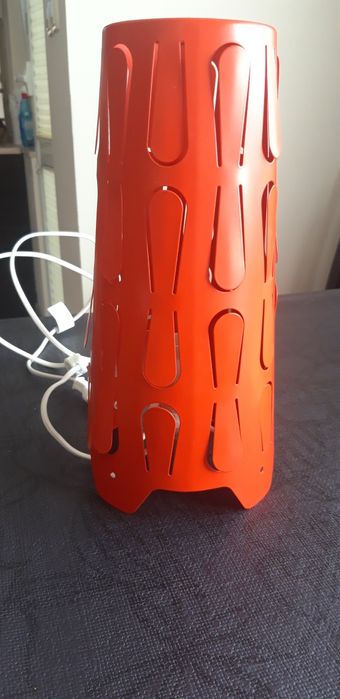 Нощна лампа с ламели