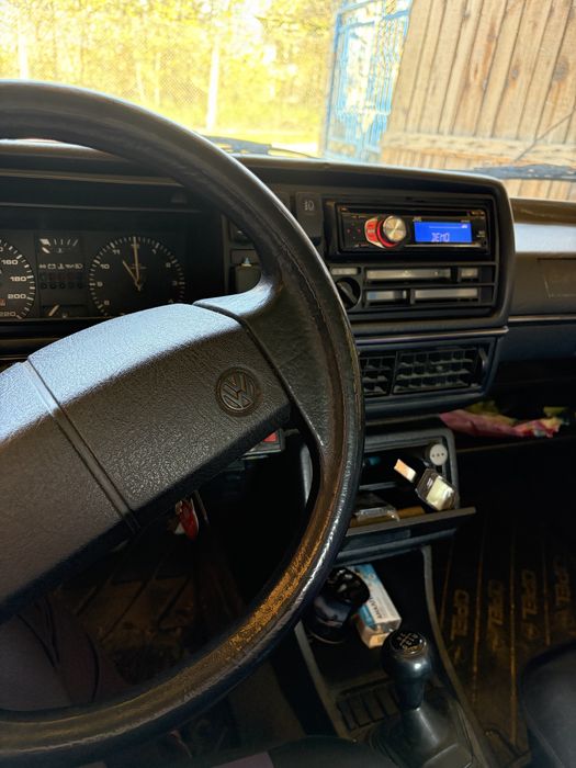 Перфектен Golf 2 1.8