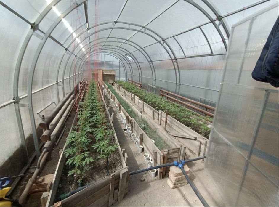 Продам заводскую теплицу