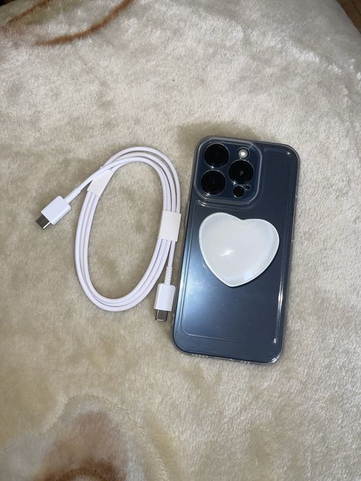 Продаю iPhone 15 Pro, 256 гб, 88%