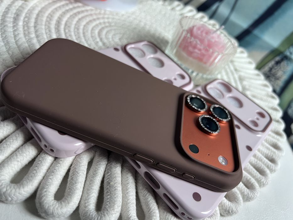 Кейс за айфон 17 pro