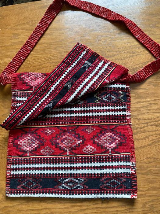 Genti/Traistute/Cuverturi Traditionale