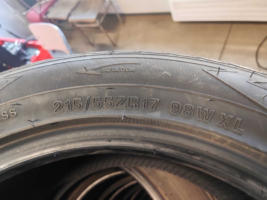 2бр. Всесезонни гуми 215/55/17 Arivo