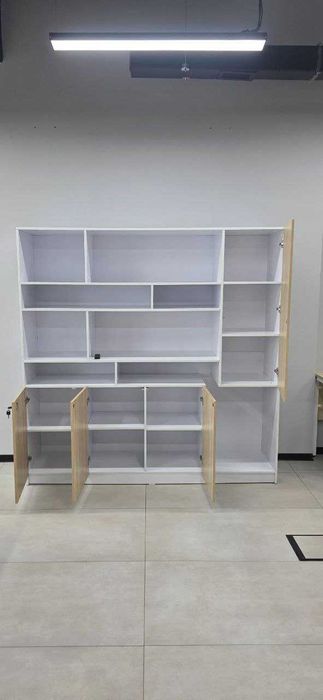 Продается шкаф с полками