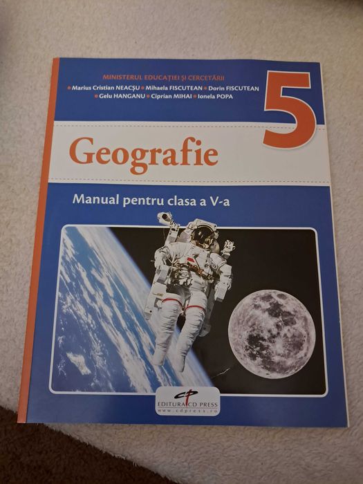 Manuale (5) și caiet fișe de lucru (1) clasa a V-a