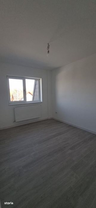 Apartament doua camere, intabulat, langa statia de autobuz, Visoianu