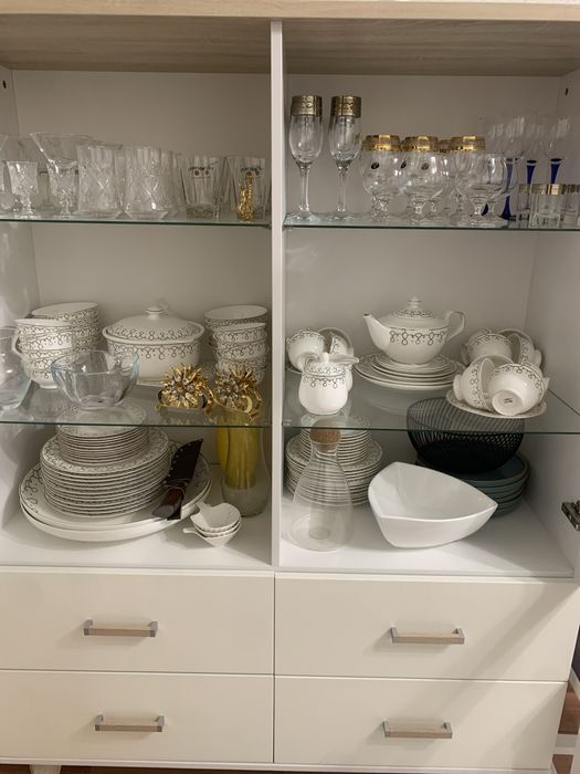 Сервант,в отличном состояний