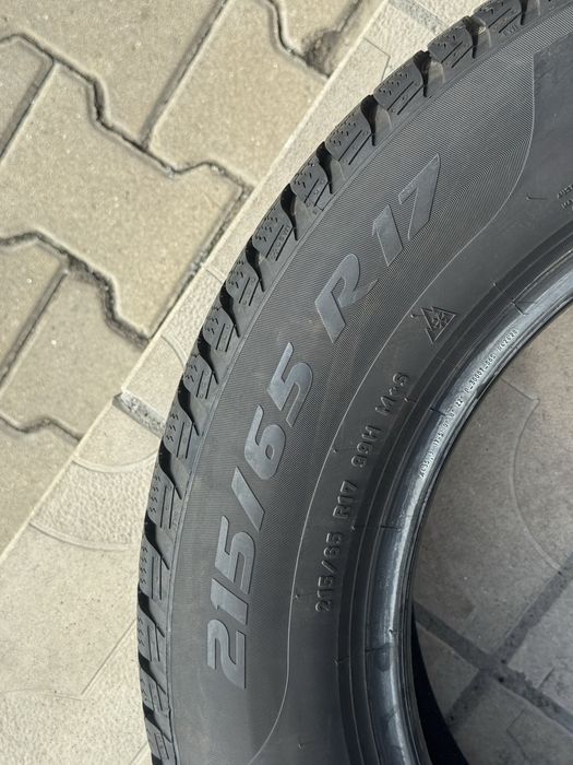 215/65/17,Pirelli