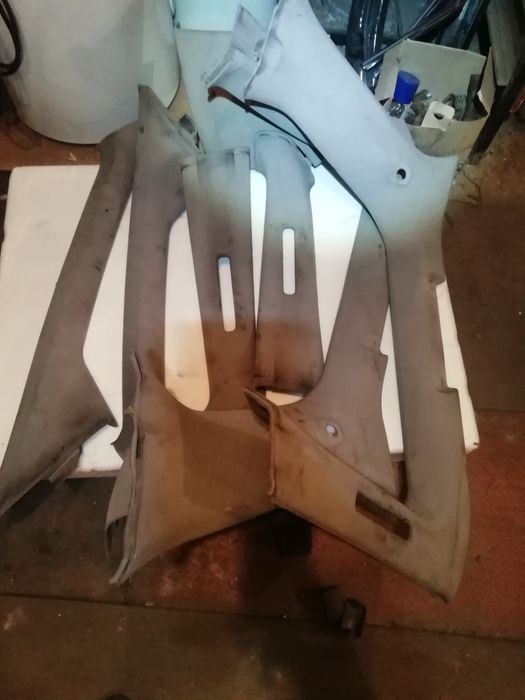 Мицубиси шариот грандис