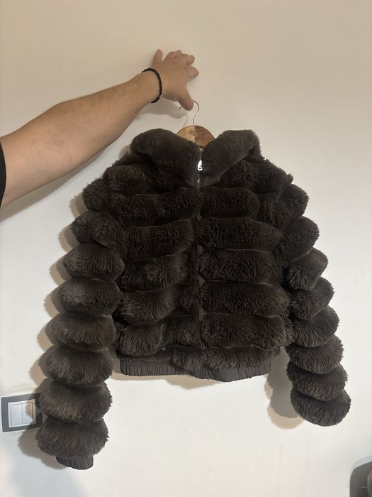 Кафяво пухено яке