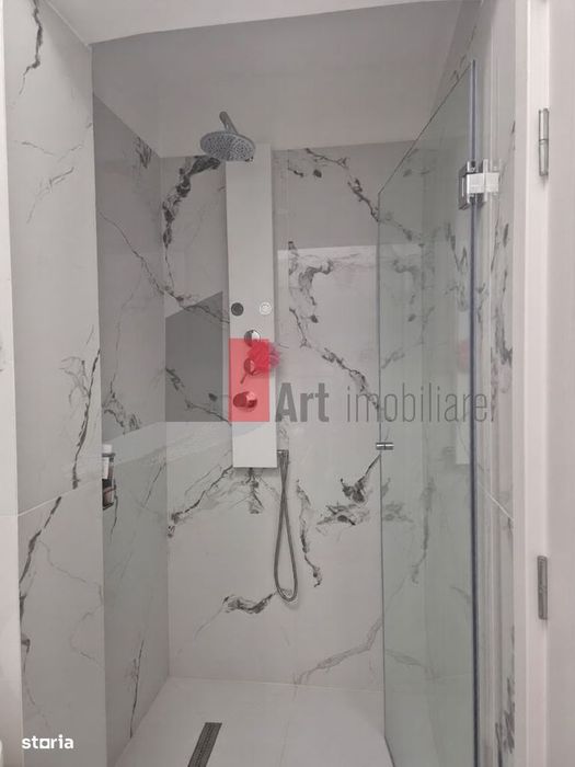 Vanzare apartament 3 camere 70 mp-Weiner Palada+loc de parcare