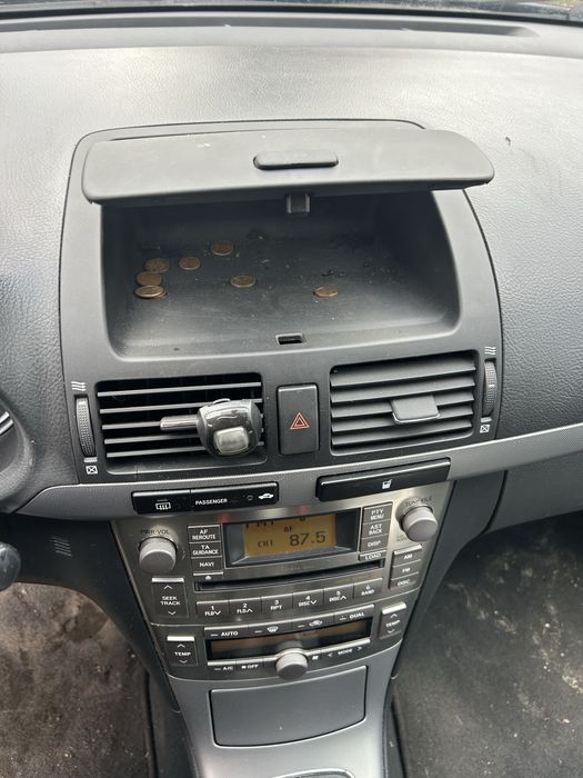 Тойота авенсис 2,2 д-кат 177кс на части/Toyota Avensis 2,2d-cat  177кс