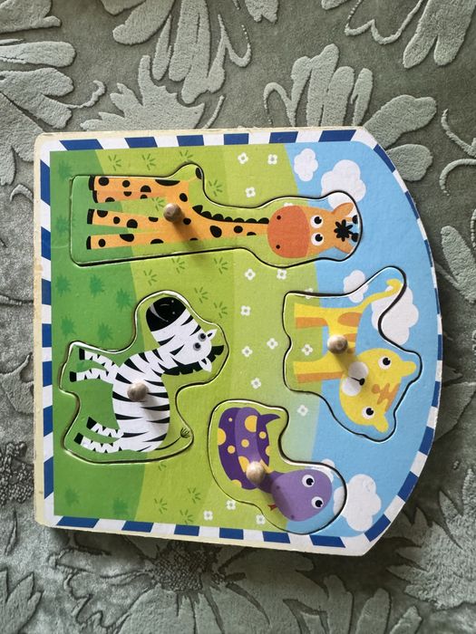 Отдам бесплатно Игрушки развивающие