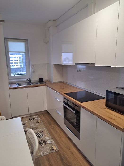 Dau in chirie apartament studio