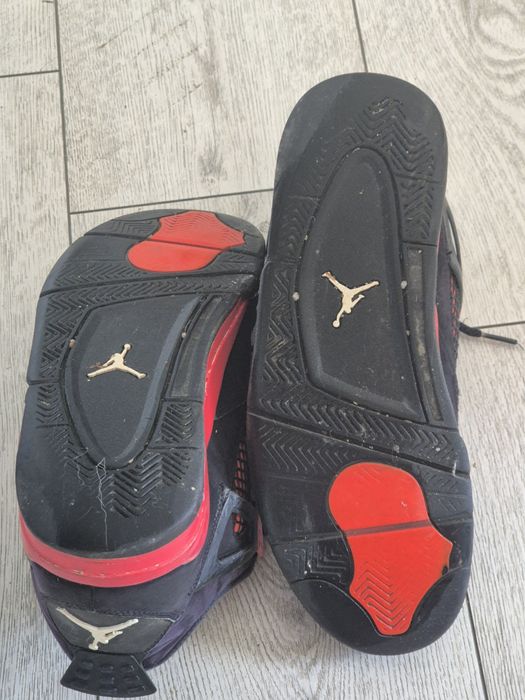 Air Jordan 4 Retro  Red Thunder 42