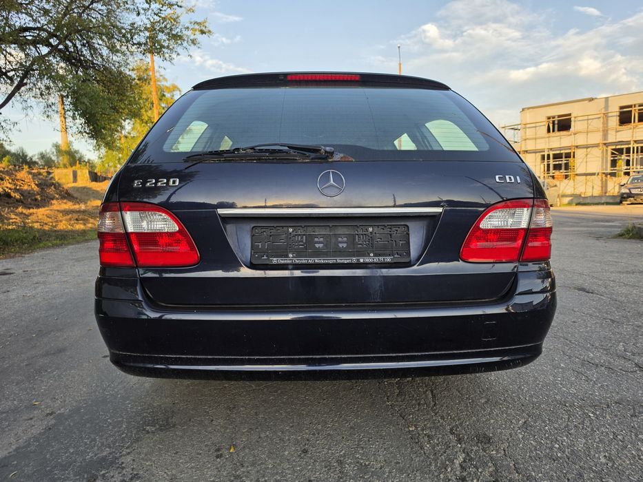 Ляв десен стоп Мерцедес Е класа w211 вътрешен външен Mercedes W211 E class комби мигач