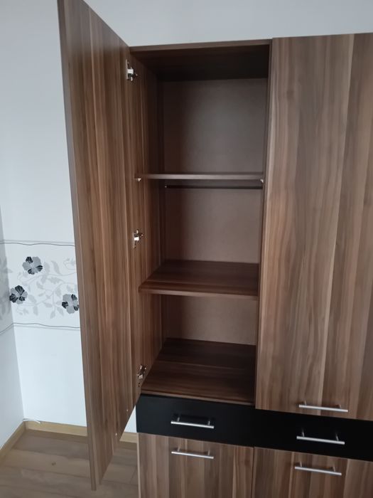 Спален комплект – гардероб,  легло 160/200, тоалетка, нощни шкафчета