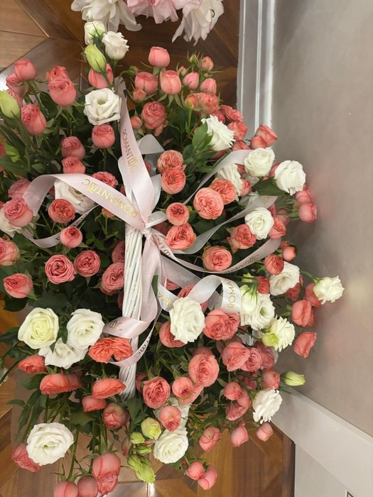 Букет кустовых роз