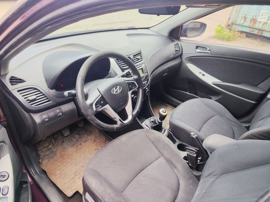 Продам Hyundai Accent 2013