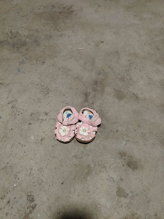 Detskiy oyoq kiyim bor bepul