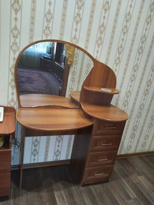 Продам тумбу б/у