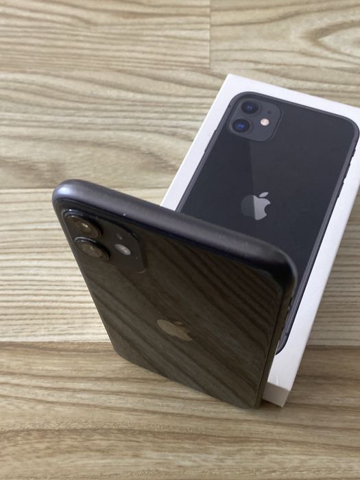 iPhone 11 , 93% Bateria