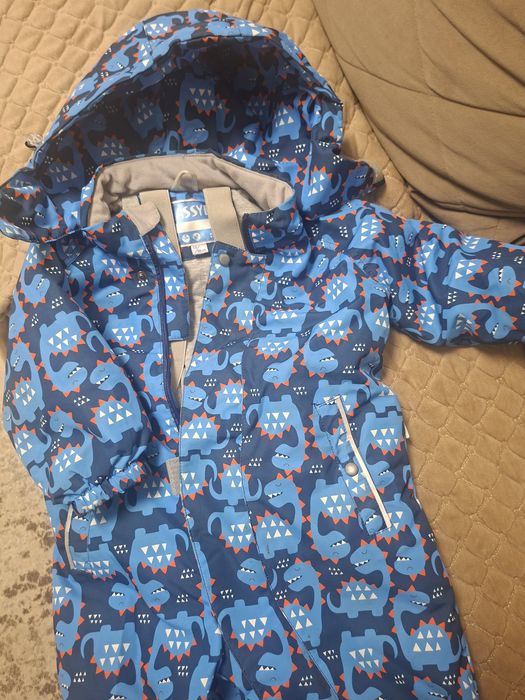 Продам комбинезон демисезонный