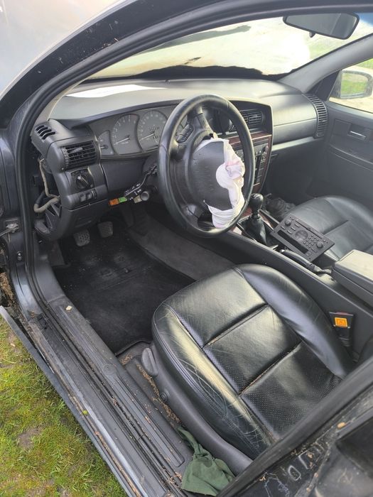 Опел Омега б 2.2 DTL