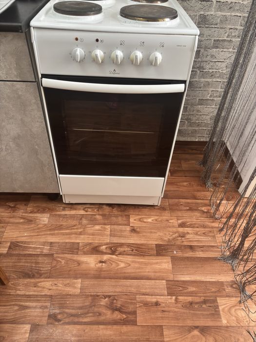 Продам электроплиту «Дарина»