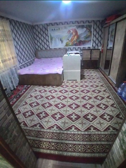 Uy srochno sotiladi.